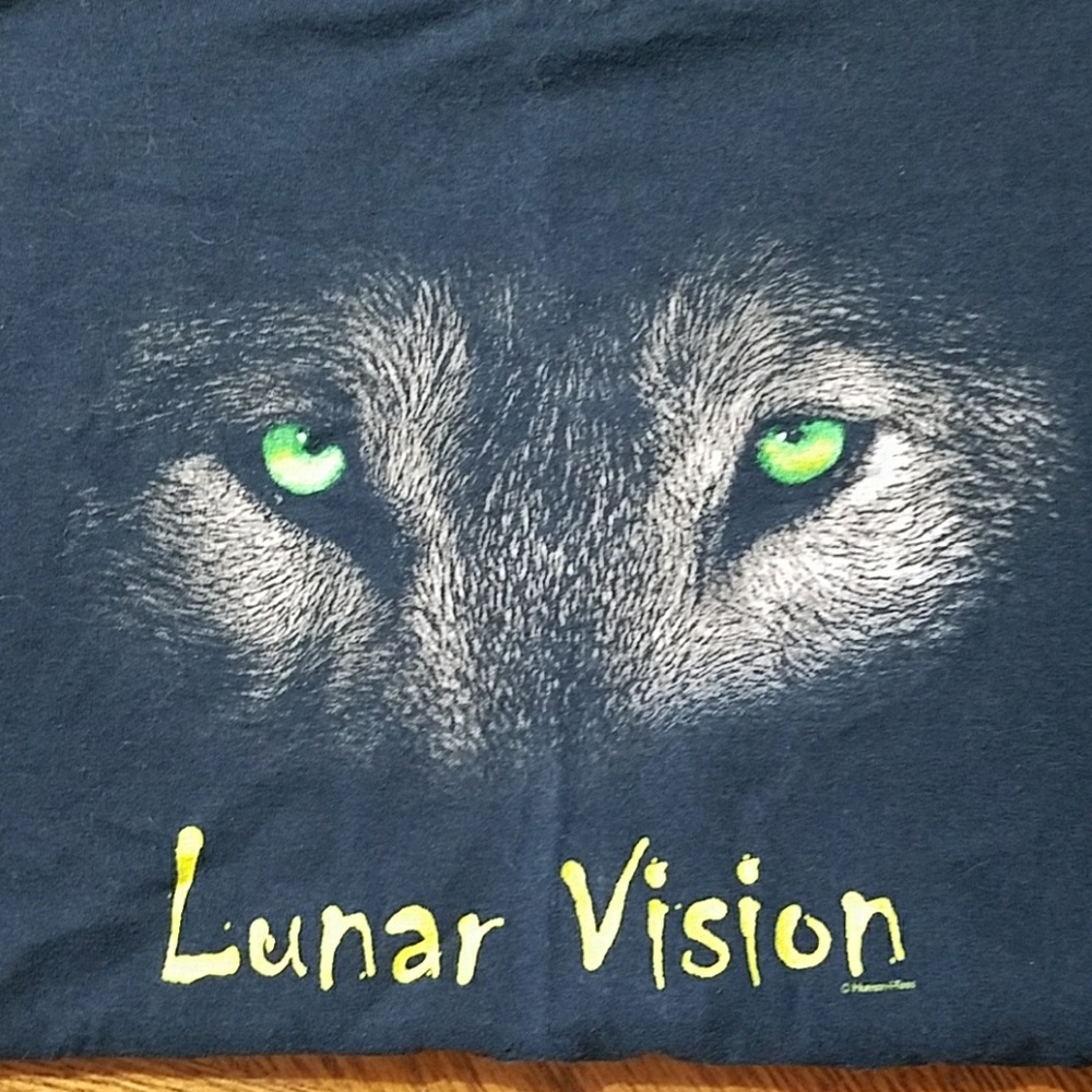Final Price • Pre Shrunk Wolf Tee Shirt - Picture 3 of 4